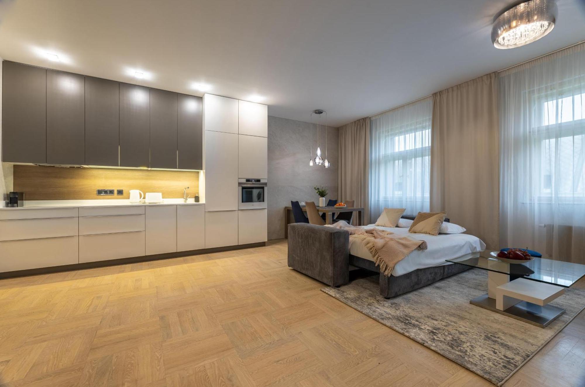 Chic & Central New Town Apartment By Subway Praga Zewnętrze zdjęcie