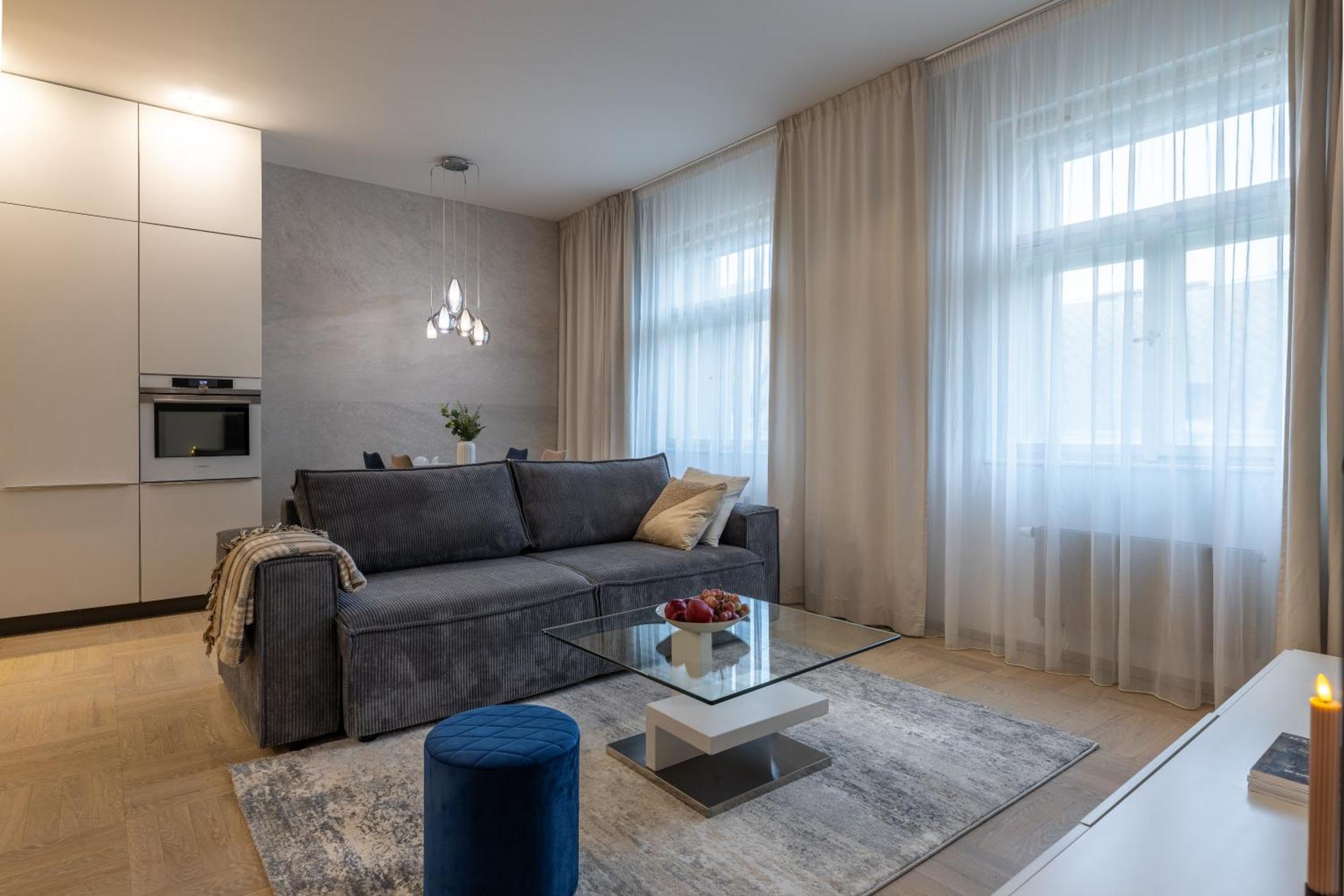 Chic & Central New Town Apartment By Subway Praga Zewnętrze zdjęcie